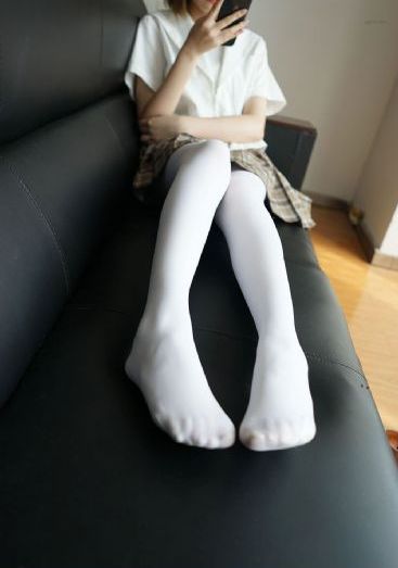 善良妻子的朋友_720神马影院在线