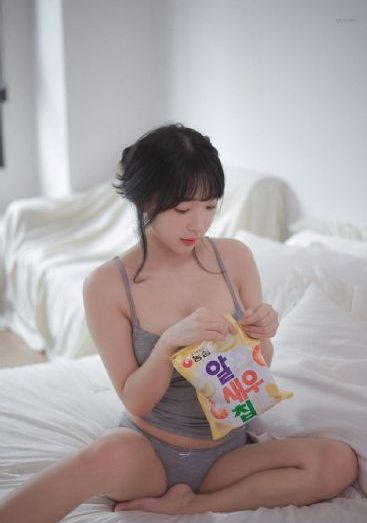 深宫谍影在线观看免费完整版_十万网红美女美酱